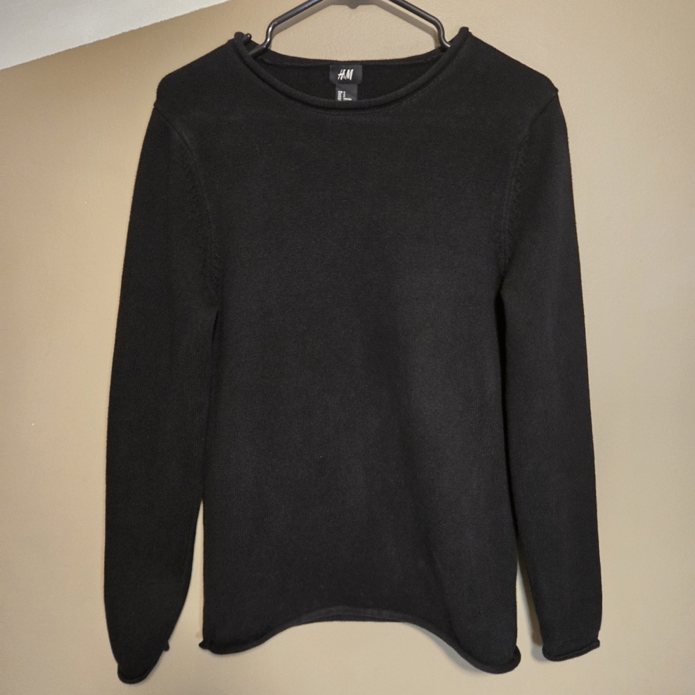 H&M Black Crewneck Sweater